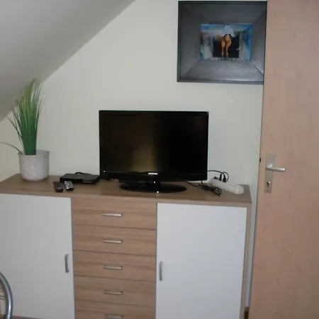 Gastehaus-fruhstuckspension Wollautz Bed & Breakfast