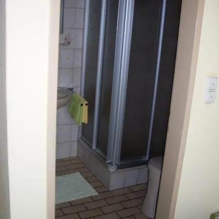 Gastehaus-fruhstuckspension Wollautz Couette-café *