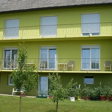 Gastehaus-fruhstuckspension Wollautz *